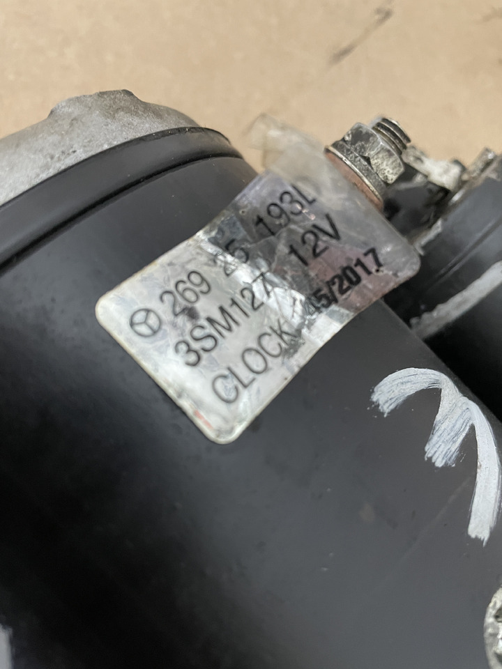 Massey Fergusson 50HX - rozrusznik 0001367040 - Starter for Agricultural machinery: picture 2 Massey Fergusson 50HX - rozrusznik 0001367040 - Starter for Agricultural machinery: picture 2