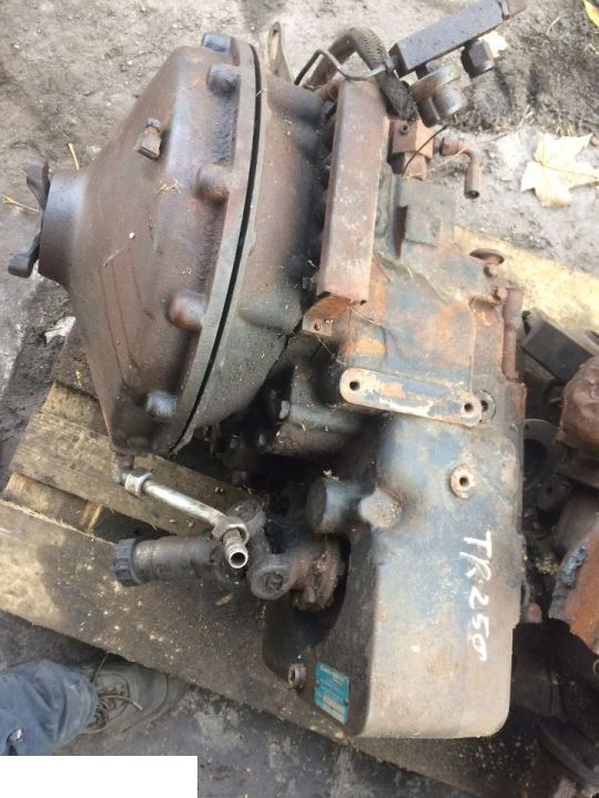 Matbro Tr 250 skrzynia Clark Hurth 1106Fmt12 - Gearbox for Telescopic handler: picture 2 Matbro Tr 250 skrzynia Clark Hurth 1106Fmt12 - Gearbox for Telescopic handler: picture 2