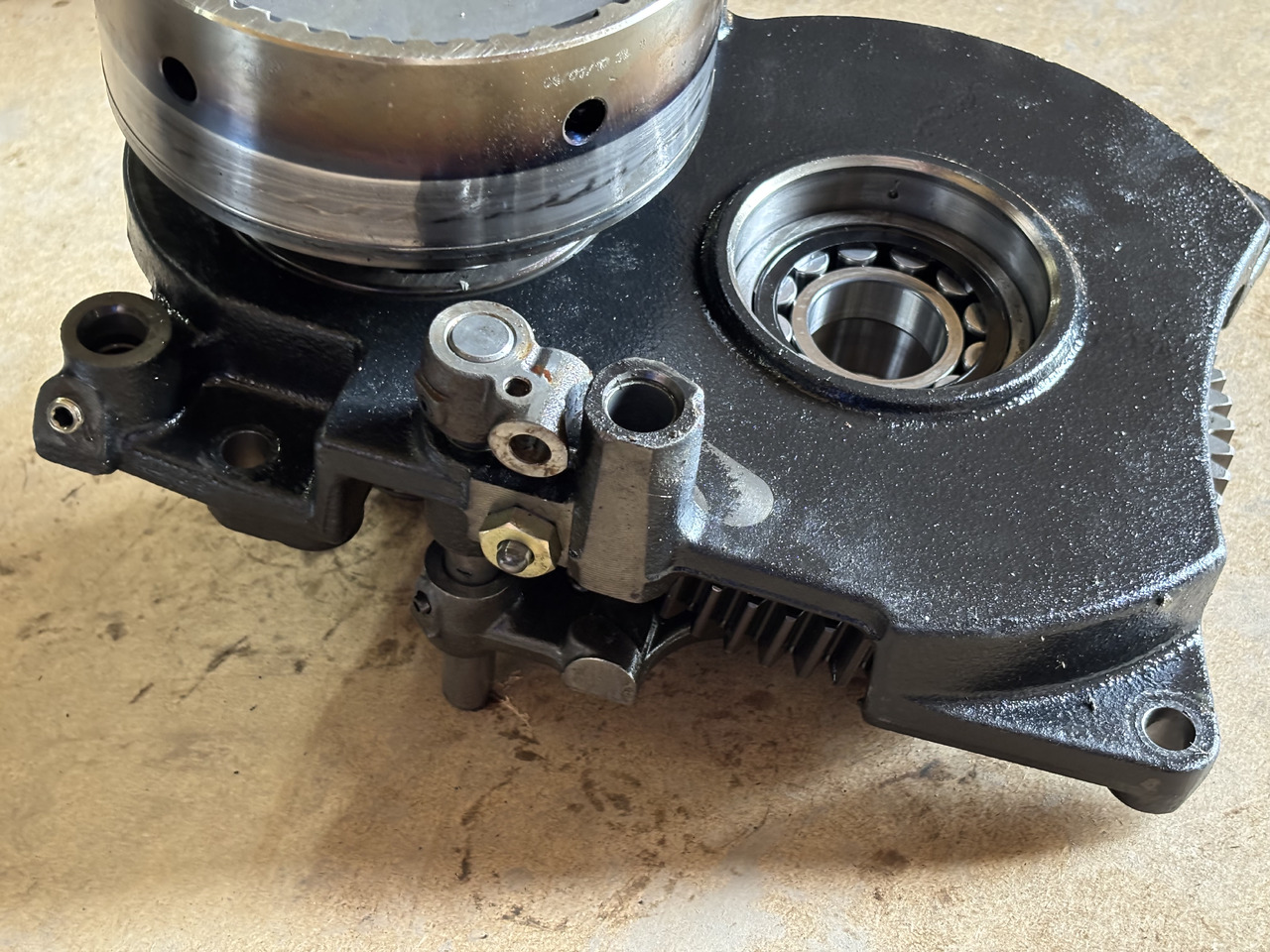 New Holland 6080 Napęd WOM 5197553 87308746 47131256 5197546 87315409 - Transmission for Agricultural machinery: picture 3 New Holland 6080 Napęd WOM 5197553 87308746 47131256 5197546 87315409 - Transmission for Agricultural machinery: picture 3