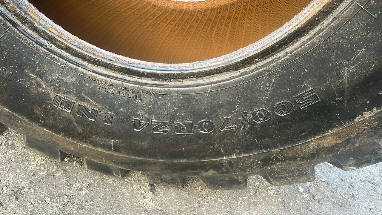 Opona FIRESTONE Utility Duraforce IND 500/70R24 500 70 24 - Tire: picture 2 Opona FIRESTONE Utility Duraforce IND 500/70R24 500 70 24 - Tire: picture 2