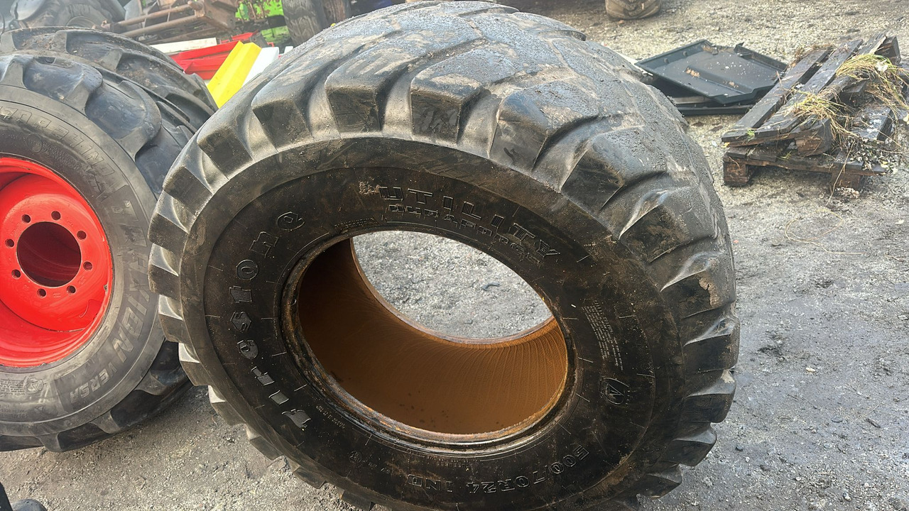 Opona FIRESTONE Utility Duraforce IND 500/70R24 500 70 24 - Tire: picture 1 Opona FIRESTONE Utility Duraforce IND 500/70R24 500 70 24 - Tire: picture 1