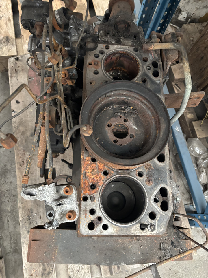 PERKINS ZZ50224 Blok Silnika A4.236 AT4.236 - Cylinder block for Agricultural machinery: picture 3 PERKINS ZZ50224 Blok Silnika A4.236 AT4.236 - Cylinder block for Agricultural machinery: picture 3