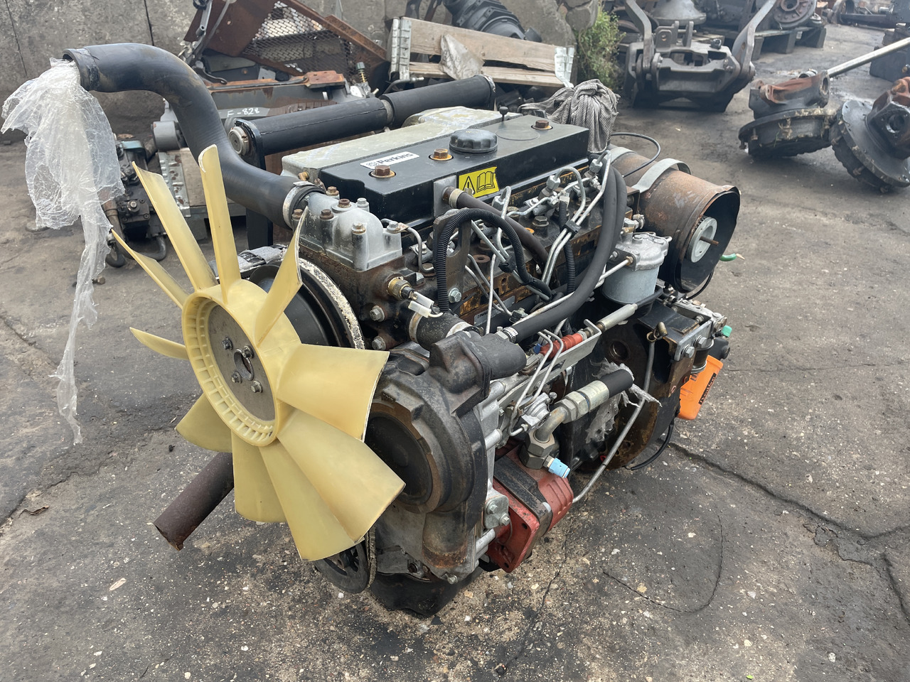 Perkins AB 1004.4 - silnik kompletny Manitou Caterpillar Massey - Engine for Construction machinery: picture 2 Perkins AB 1004.4 - silnik kompletny Manitou Caterpillar Massey - Engine for Construction machinery: picture 2