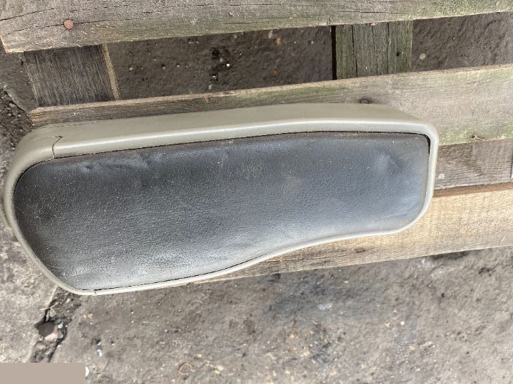 Podłokietnik - Seat for Agricultural machinery: picture 1 Podłokietnik - Seat for Agricultural machinery: picture 1