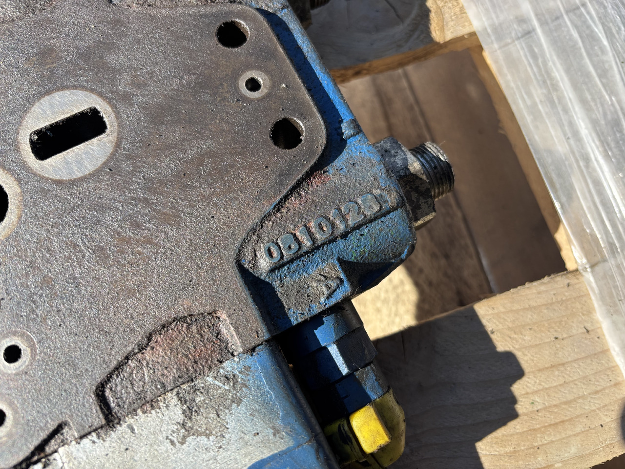 Rexroth Zawór hydrauliczny 08101287 - Hydraulic valve for Agricultural machinery: picture 1 Rexroth Zawór hydrauliczny 08101287 - Hydraulic valve for Agricultural machinery: picture 1