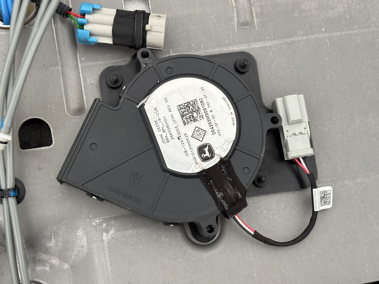 Siedzisko Skórzane John Deere Skórzane Oryginał RE174401 - Seat for Agricultural machinery: picture 1 Siedzisko Skórzane John Deere Skórzane Oryginał RE174401 - Seat for Agricultural machinery: picture 1