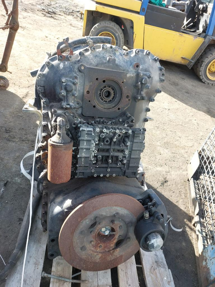 Skrzynia biegów ZF 4WG 4WG-210 Hitachi Case Komatsu - Gearbox for Agricultural machinery: picture 3 Skrzynia biegów ZF 4WG 4WG-210 Hitachi Case Komatsu - Gearbox for Agricultural machinery: picture 3