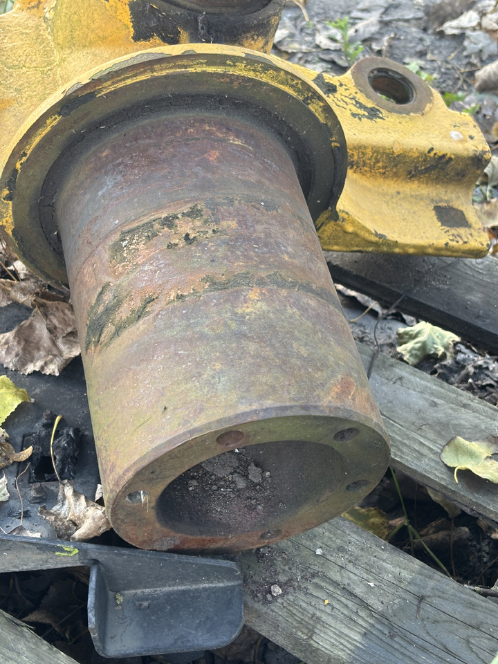 VOLVO L30 Przegub Łącznika Ramy Support Łącznik - Frame/ Chassis for Material handling equipment: picture 4 VOLVO L30 Przegub Łącznika Ramy Support Łącznik - Frame/ Chassis for Material handling equipment: picture 4