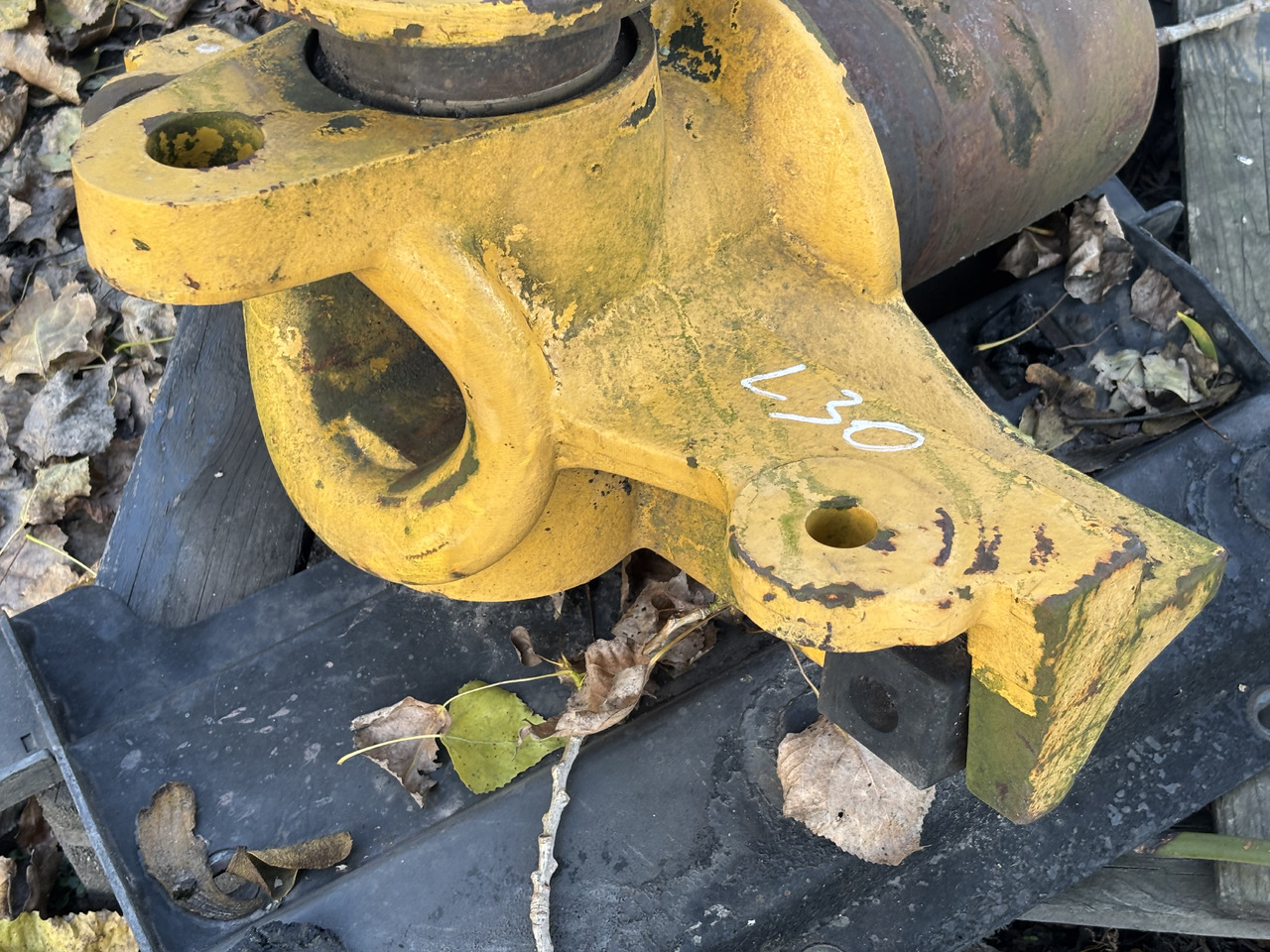 VOLVO L30 Przegub Łącznika Ramy Support Łącznik - Frame/ Chassis for Material handling equipment: picture 3 VOLVO L30 Przegub Łącznika Ramy Support Łącznik - Frame/ Chassis for Material handling equipment: picture 3