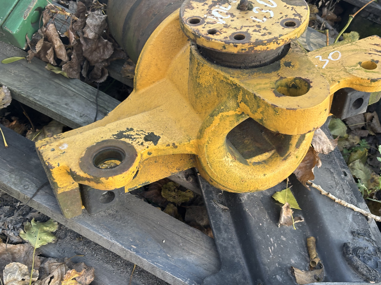 VOLVO L30 Przegub Łącznika Ramy Support Łącznik - Frame/ Chassis for Material handling equipment: picture 2 VOLVO L30 Przegub Łącznika Ramy Support Łącznik - Frame/ Chassis for Material handling equipment: picture 2