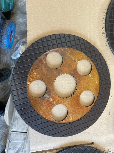 Valtra t140 - t190 tarcze hamulcowe - Brake disc for Agricultural machinery: picture 2 Valtra t140 - t190 tarcze hamulcowe - Brake disc for Agricultural machinery: picture 2