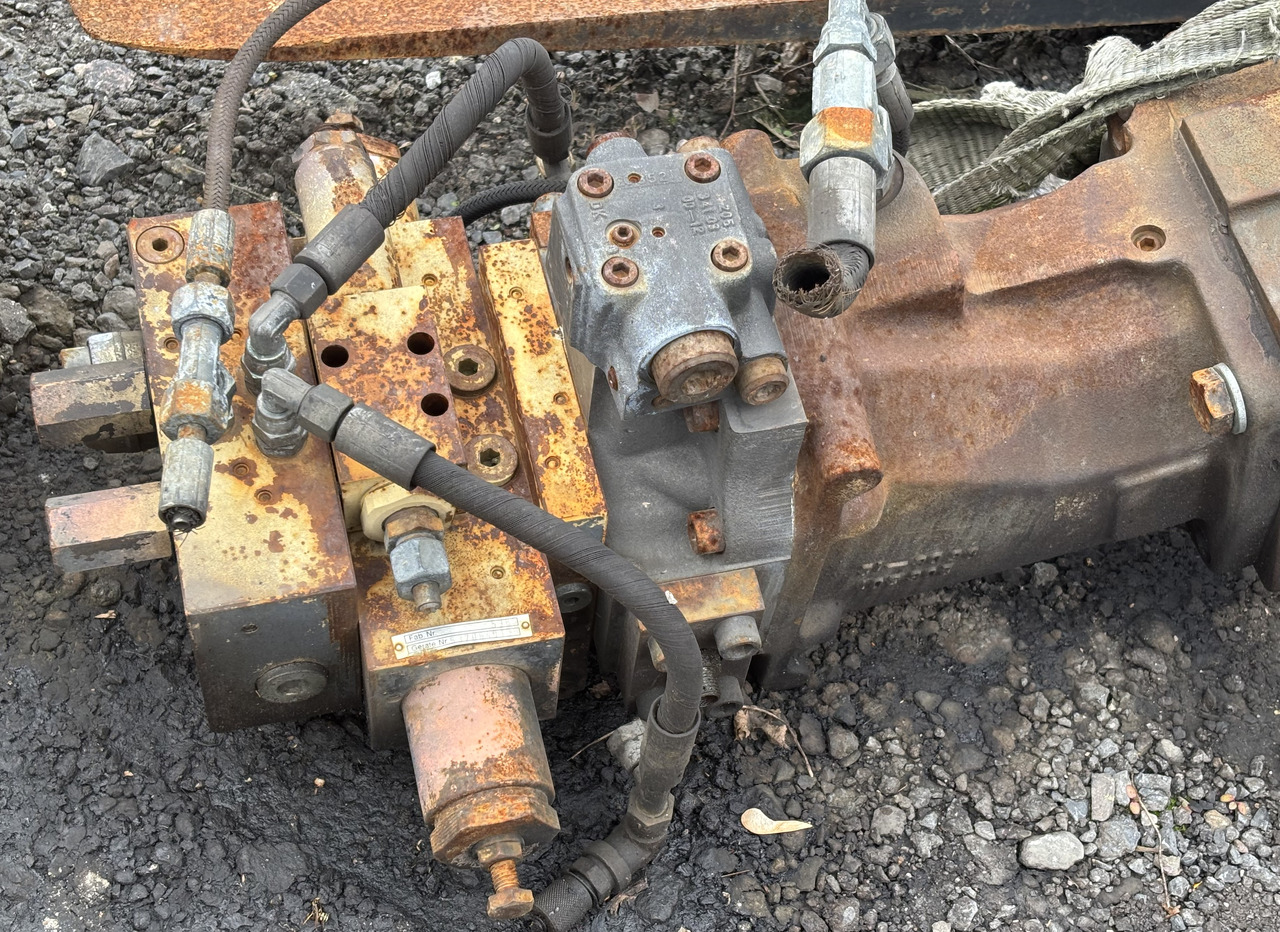 Final drive for Agricultural machinery ZF AP-B755 2HL-100 Most Tylni Oś Tylnia Skrzynia Biegów Zwolnica Zwrotnica Pochwa CZĘŚCI: picture 6 Final drive for Agricultural machinery ZF AP-B755 2HL-100 Most Tylni Oś Tylnia Skrzynia Biegów Zwolnica Zwrotnica Pochwa CZĘŚCI: picture 6