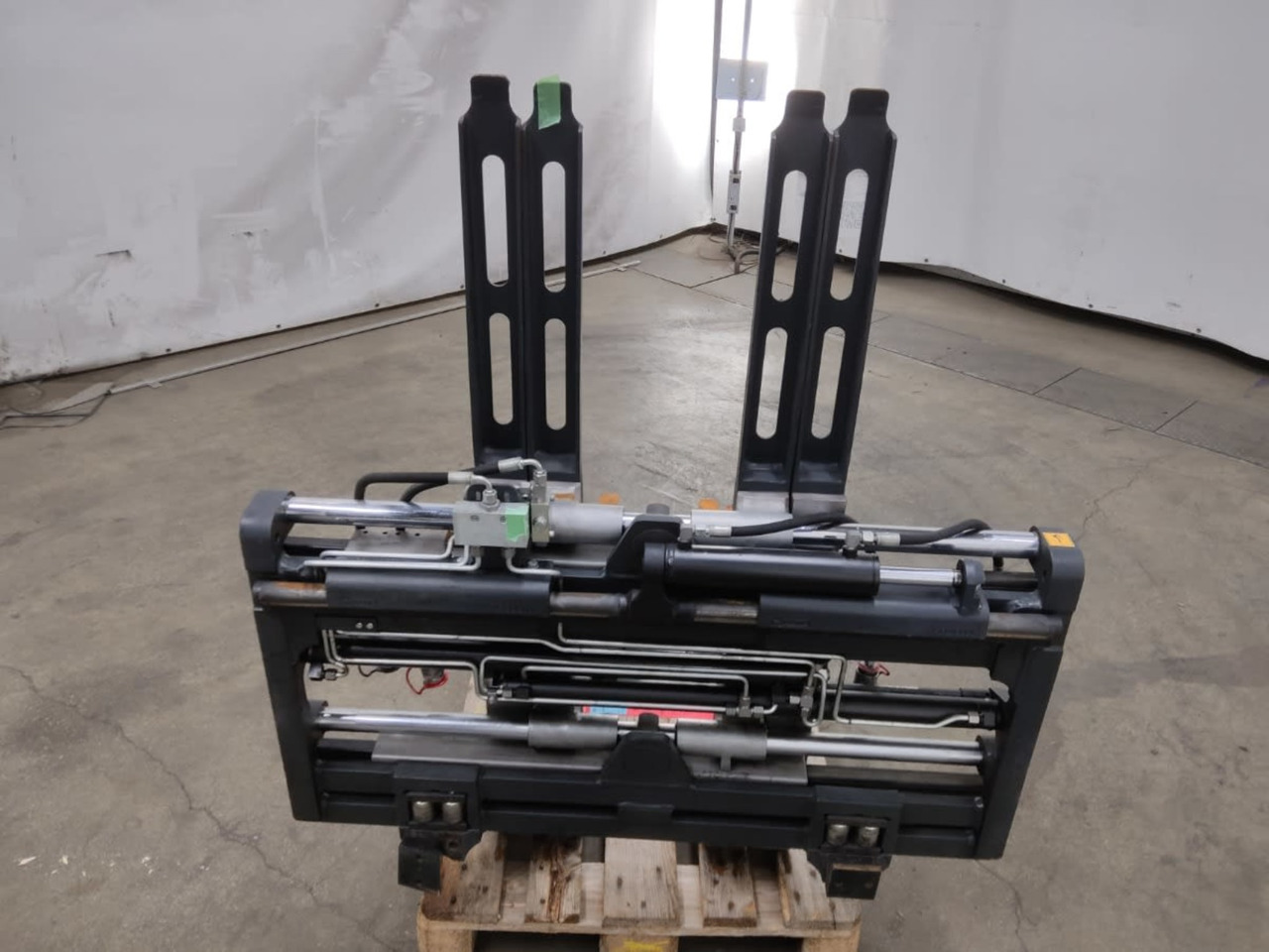 Kaup P7-DPG30 - Attachment for Material handling equipment: picture 3 Kaup P7-DPG30 - Attachment for Material handling equipment: picture 3