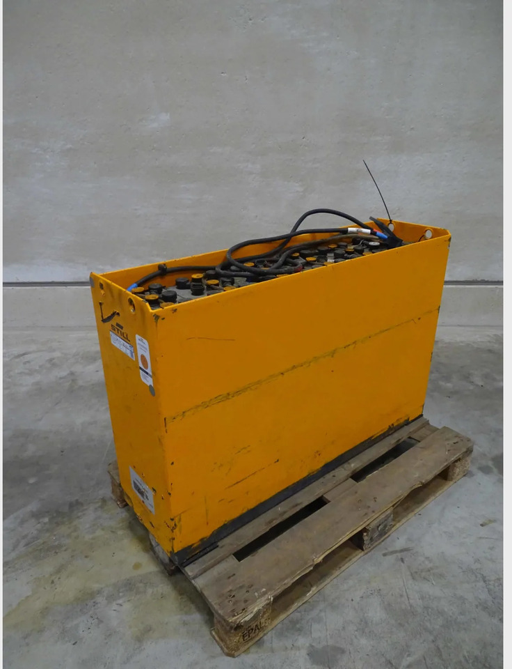Hawker 48V 560Ah - Battery for Material handling equipment: picture 3 Hawker 48V 560Ah - Battery for Material handling equipment: picture 3