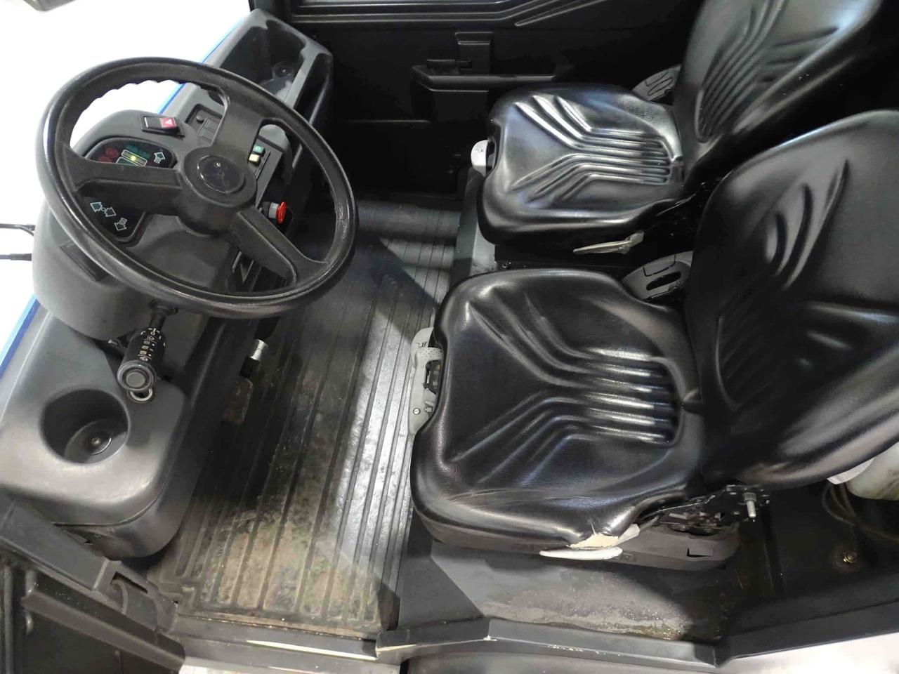 STILL R07-25 - Tow tractor: picture 3 STILL R07-25 - Tow tractor: picture 3