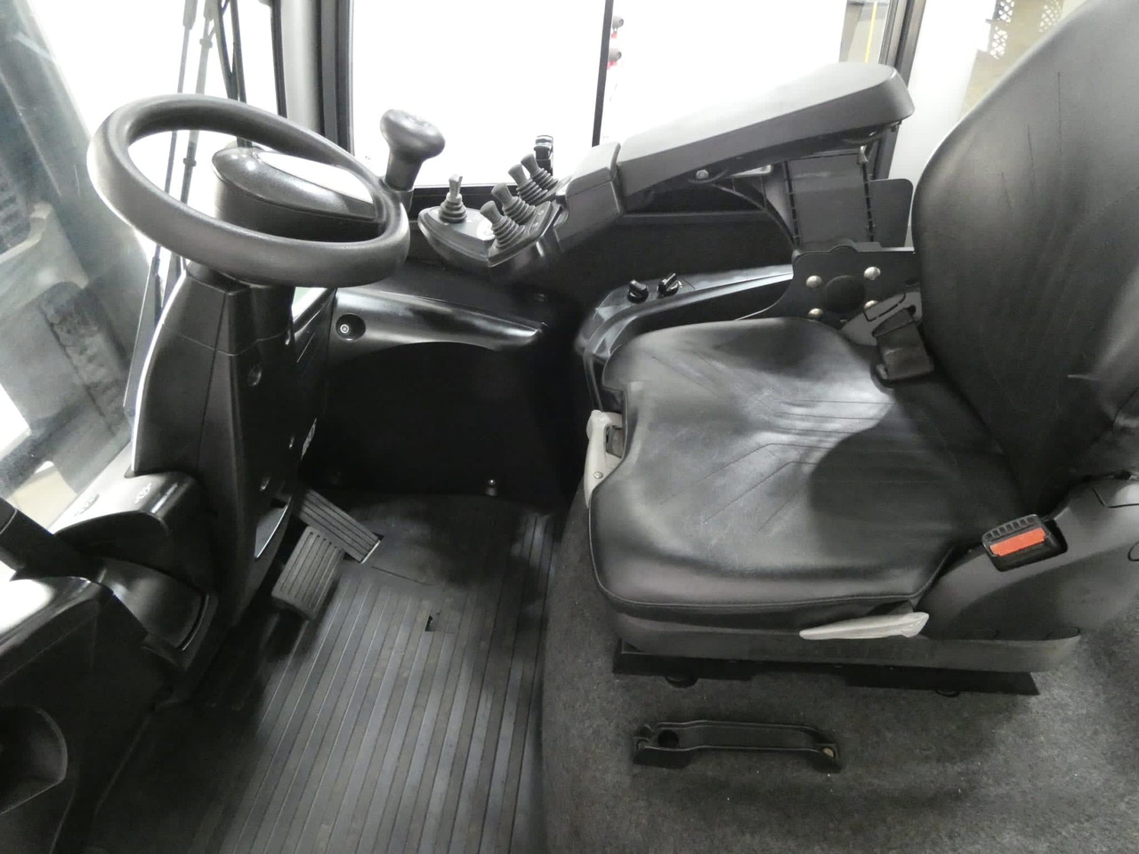 STILL RX70-70 - Diesel forklift: picture 3 STILL RX70-70 - Diesel forklift: picture 3