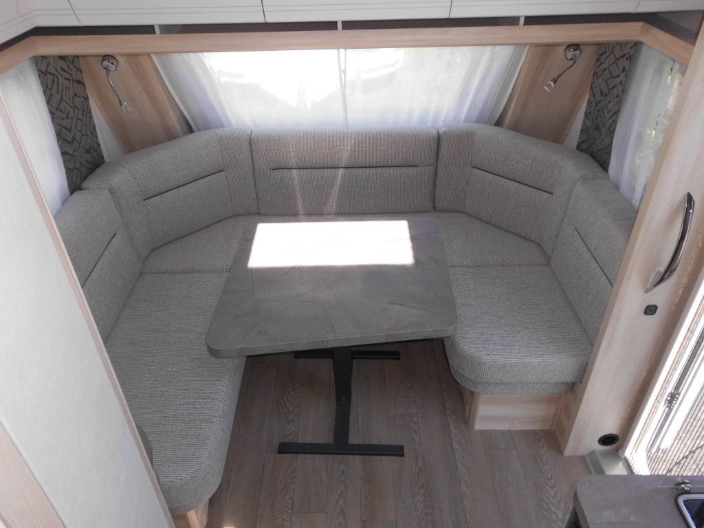 Hobby De Luxe 460 LU 2025 1500kg. - Caravan: picture 5 Hobby De Luxe 460 LU 2025 1500kg. - Caravan: picture 5