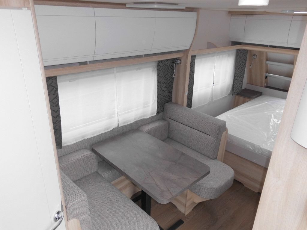 Hobby De Luxe 460 SFf 2025 AUTARK FBH 1500kg. +++ Hobby De Luxe 460 SFf mit Extras, Lagerabverkauf - Caravan: picture 5 Hobby De Luxe 460 SFf 2025 AUTARK FBH 1500kg. +++ Hobby De Luxe 460 SFf mit Extras, Lagerabverkauf - Caravan: picture 5
