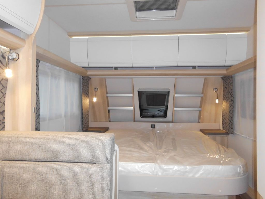 Hobby De Luxe 460 SFf 2025 AUTARK FBH 1500kg. +++ Hobby De Luxe 460 SFf mit Extras, Lagerabverkauf - Caravan: picture 1 Hobby De Luxe 460 SFf 2025 AUTARK FBH 1500kg. +++ Hobby De Luxe 460 SFf mit Extras, Lagerabverkauf - Caravan: picture 1