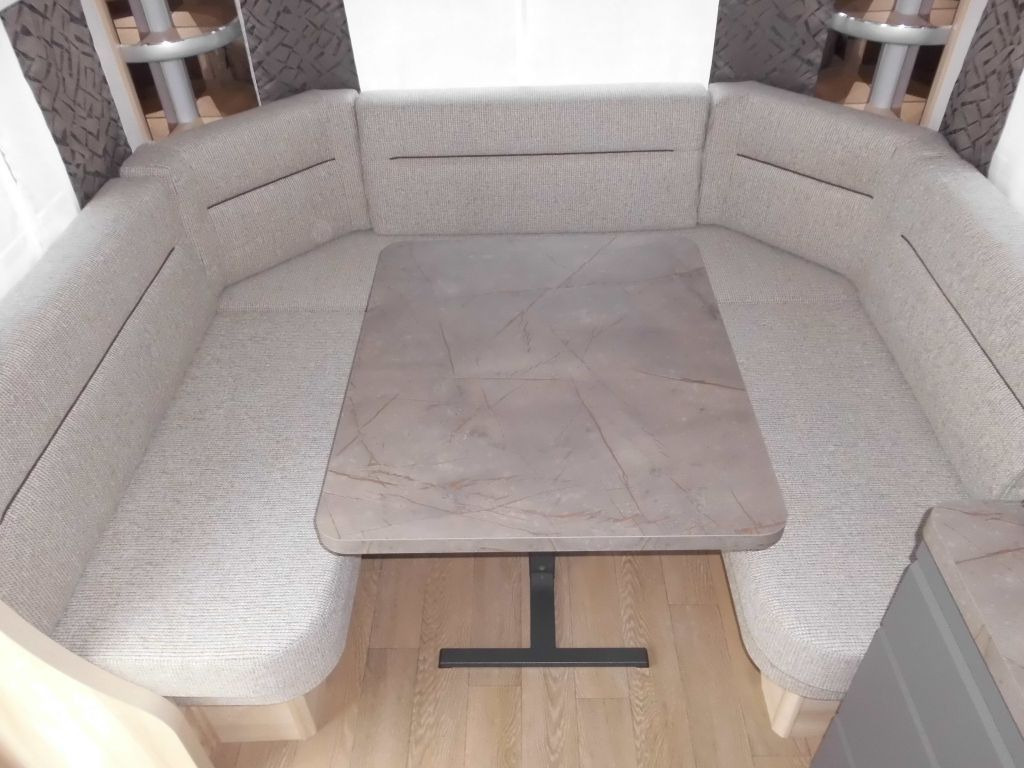 Hobby De Luxe 515 UHL 2025 2000kg. AUTARK AMBIENTE Hobby De Luxe 515 UHL mit Extras, Lagerabverkauf! - Caravan: picture 5 Hobby De Luxe 515 UHL 2025 2000kg. AUTARK AMBIENTE Hobby De Luxe 515 UHL mit Extras, Lagerabverkauf! - Caravan: picture 5