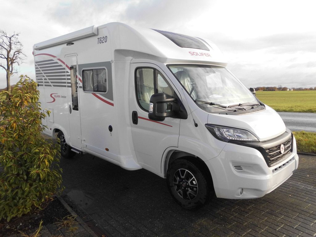 Solifer Emotion 620 DB Premium STARK REDUZIERT -17.300€ - Semi-integrated motorhome: picture 1 Solifer Emotion 620 DB Premium STARK REDUZIERT -17.300€ - Semi-integrated motorhome: picture 1