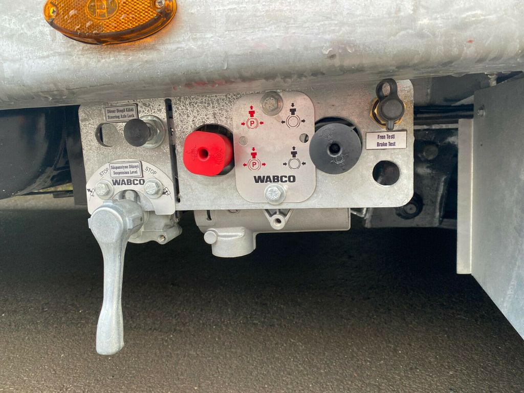 Vega/Vollverzinkt/Luft/Led/SOFORT LIEFERBAR Vega/Vollverzinkt/Luft/Led/SOFORT LIEFERBAR - Low loader semi-trailer: picture 5 Vega/Vollverzinkt/Luft/Led/SOFORT LIEFERBAR Vega/Vollverzinkt/Luft/Led/SOFORT LIEFERBAR - Low loader semi-trailer: picture 5