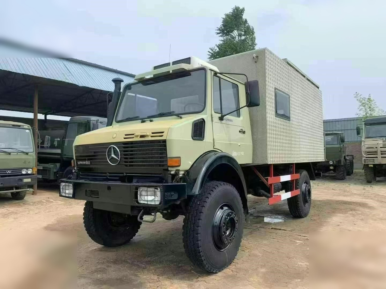 1995 MERCEDES-BENZ UNIMOG 2150 - Cab chassis truck: picture 1 1995 MERCEDES-BENZ UNIMOG 2150 - Cab chassis truck: picture 1