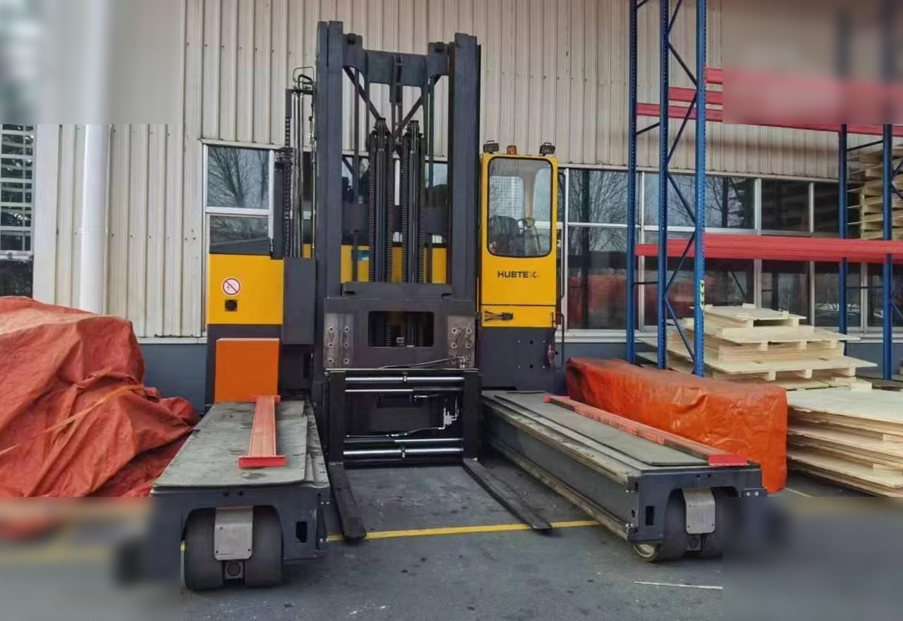 2011 HUBTEX MQ130 - Side loader: picture 1 2011 HUBTEX MQ130 - Side loader: picture 1