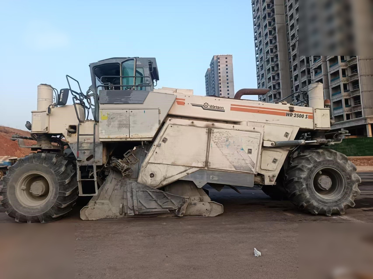 2016 WIRTGEN WR2500S - Soil stabilizer: picture 1 2016 WIRTGEN WR2500S - Soil stabilizer: picture 1