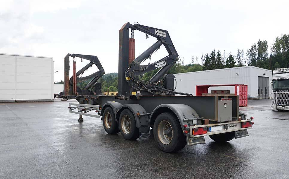 Hammar 160 HS, Sideloader, 33 tonnes SWL (20'-40') - Container transporter/ Swap body semi-trailer: picture 1 Hammar 160 HS, Sideloader, 33 tonnes SWL (20'-40') - Container transporter/ Swap body semi-trailer: picture 1