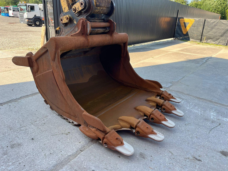 Crawler excavator Caterpillar 352 F CENTRAL LUBRICATION / AC: picture 9