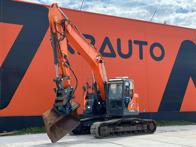 Doosan DX 235 LCR-5 3 D / ROTOTILT / CENTRAL LUBRICATION / AC - Crawler excavator: picture 1 Doosan DX 235 LCR-5 3 D / ROTOTILT / CENTRAL LUBRICATION / AC - Crawler excavator: picture 1