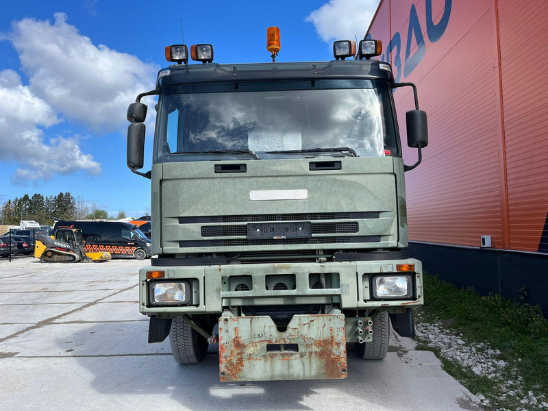 Iveco Fresia F 2000 4x4 SNOW PLOW / BROOM / BLOWER - Road sweeper: picture 3 Iveco Fresia F 2000 4x4 SNOW PLOW / BROOM / BLOWER - Road sweeper: picture 3