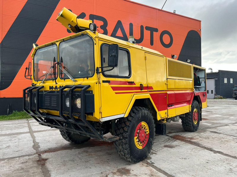 MAN DAF 14.440 4x4 Rosenbauer R280HN2 / 2800 l/min - 15 bar / 300 l/min - 40 bar / tanks 178 + 1546 l - Fire engine: picture 2 MAN DAF 14.440 4x4 Rosenbauer R280HN2 / 2800 l/min - 15 bar / 300 l/min - 40 bar / tanks 178 + 1546 l - Fire engine: picture 2