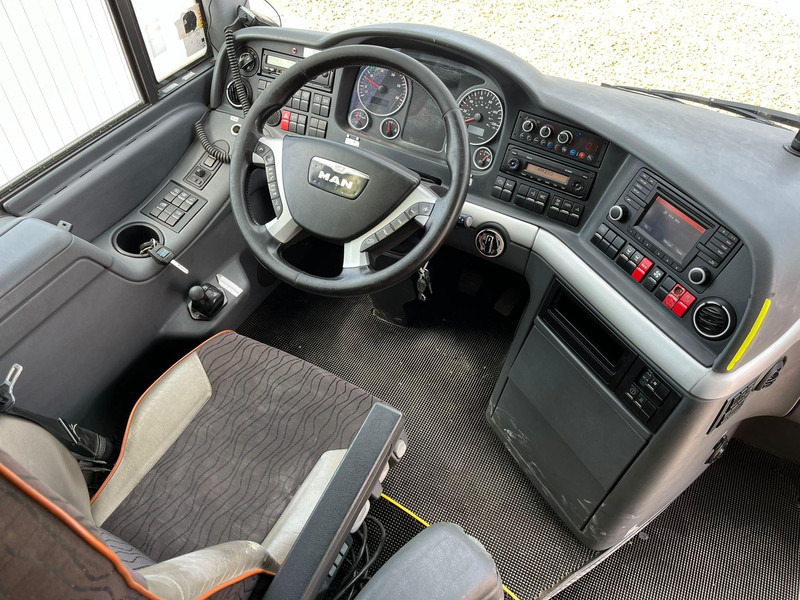 Coach MAN R 08 Lion`s Coach EURO 6 / 59 SEATS / AC / AUXILIARY HEATING / WC / 2x FRIDGE: picture 9