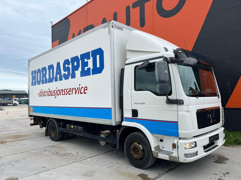 MAN TGL 12.220 4x2 BOX L=5945 mm - Box truck: picture 3 MAN TGL 12.220 4x2 BOX L=5945 mm - Box truck: picture 3