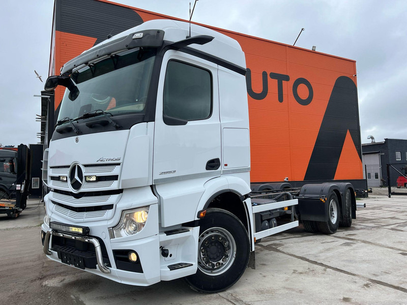 Mercedes-Benz Actros 2553 6x2*4 PTO / CHASSIS L=7128 mm - Cab chassis truck: picture 2 Mercedes-Benz Actros 2553 6x2*4 PTO / CHASSIS L=7128 mm - Cab chassis truck: picture 2