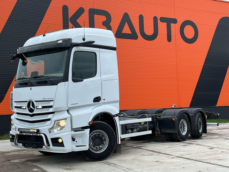 Mercedes-Benz Actros 2553 6x2*4 PTO / CHASSIS L=7128 mm - Cab chassis truck: picture 1 Mercedes-Benz Actros 2553 6x2*4 PTO / CHASSIS L=7128 mm - Cab chassis truck: picture 1