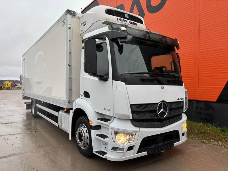 Mercedes-Benz Antos 1832 4x2 THERMOKING T-1200R / BOX L=8508 mm - Refrigerated truck: picture 4 Mercedes-Benz Antos 1832 4x2 THERMOKING T-1200R / BOX L=8508 mm - Refrigerated truck: picture 4