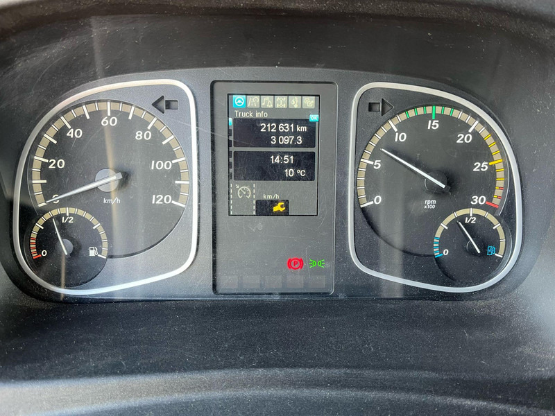 Box truck Mercedes-Benz Atego 1018 4x2 BOX L=6477 mm: picture 18