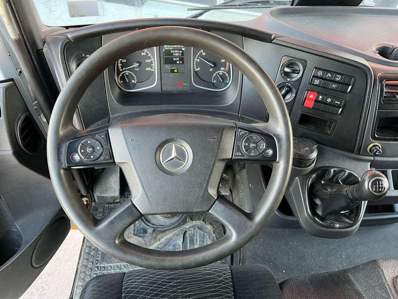 Box truck Mercedes-Benz Atego 1018 4x2 BOX L=6477 mm: picture 17
