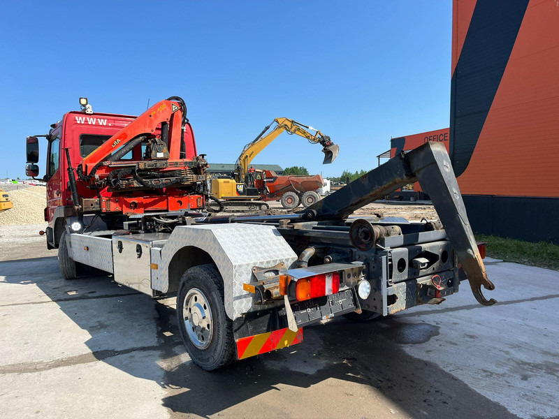 Hook lift truck, Crane truck Mercedes-Benz Atego 1024 4x2 PK4100 + WINCH / HOOK LIFT L=3900 mm: picture 15