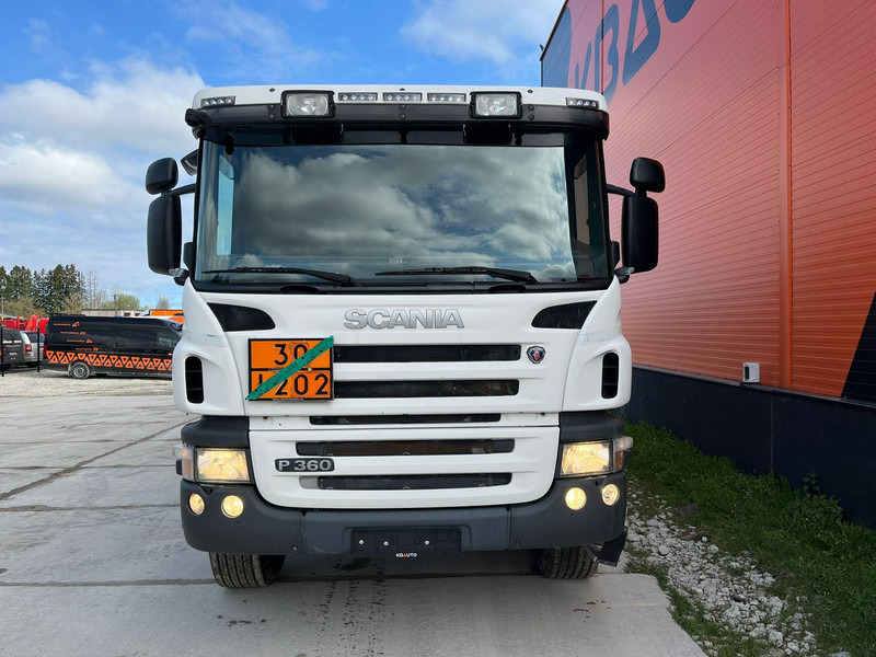 Scania P 360 4x4 TANK 12000 l / ADR - Tanker truck: picture 2 Scania P 360 4x4 TANK 12000 l / ADR - Tanker truck: picture 2