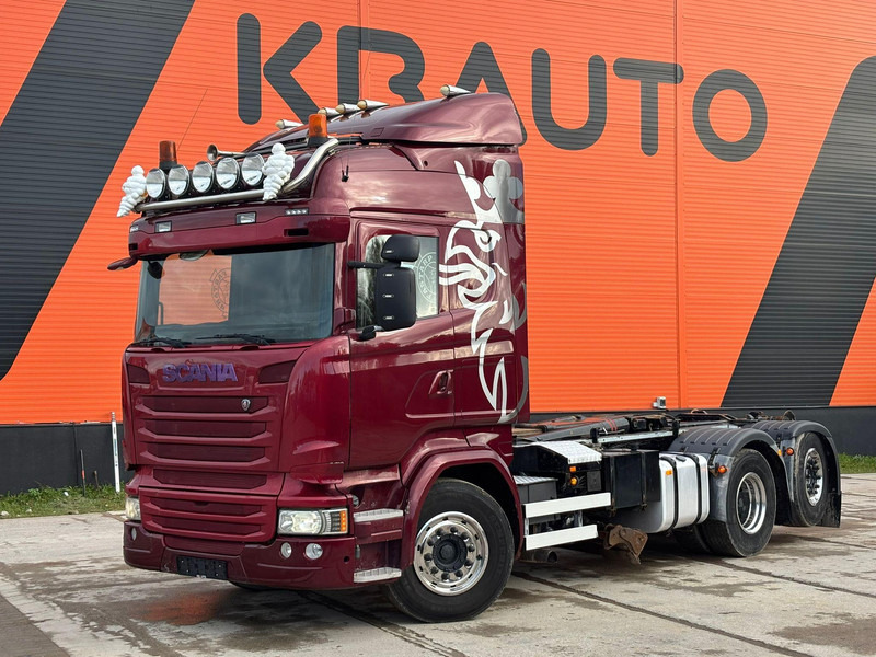 Scania R 490 6x2*4 UNDERBODY SCRAPER / RETARDER / PALIFT L=5400 mm - Hook lift truck: picture 1 Scania R 490 6x2*4 UNDERBODY SCRAPER / RETARDER / PALIFT L=5400 mm - Hook lift truck: picture 1