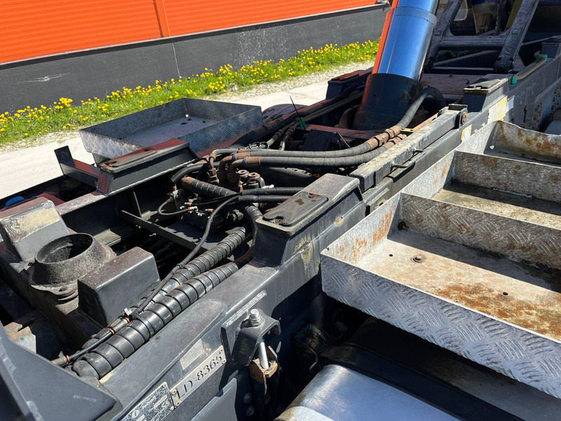 Tipper Scania R 560 6x4 RETARDER / FULL STEEL / BOX L=4595 mm: picture 13
