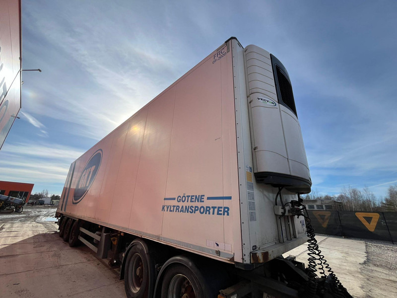 Schmitz Cargobull SCBS3B CARRIER Vector 1550 / BOX L=13396 mm - Refrigerated trailer: picture 1 Schmitz Cargobull SCBS3B CARRIER Vector 1550 / BOX L=13396 mm - Refrigerated trailer: picture 1
