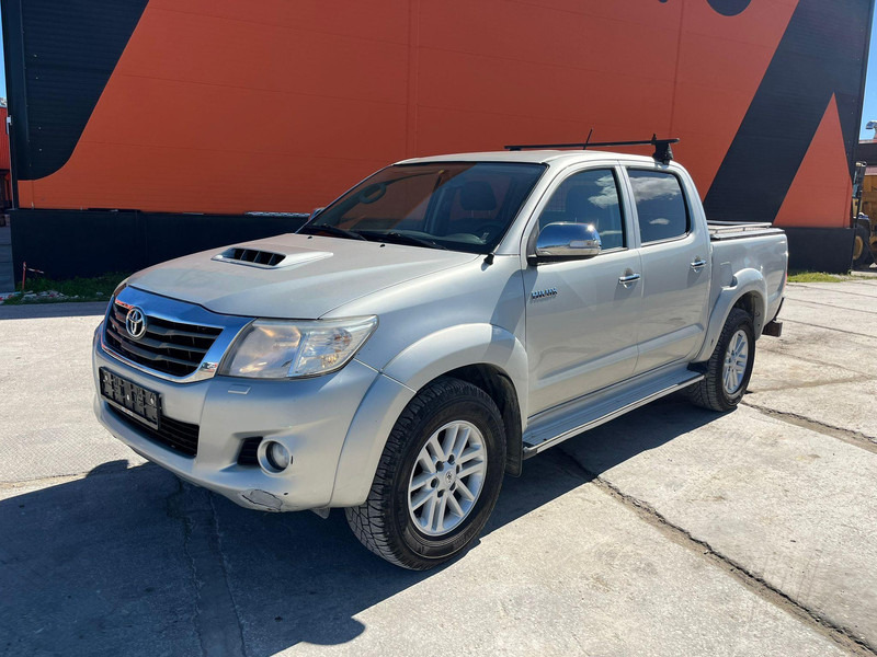 Toyota Hilux 4x4 - Pickup truck: picture 2 Toyota Hilux 4x4 - Pickup truck: picture 2