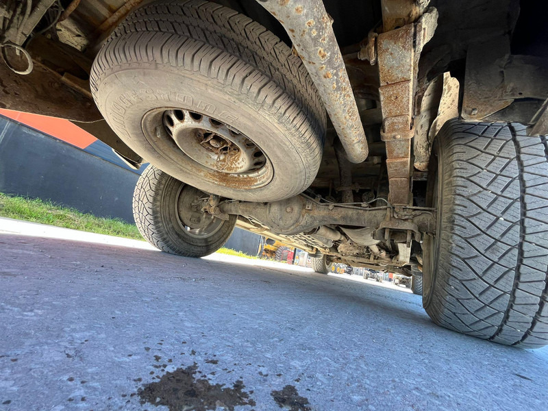 Leasing of Toyota Hilux 4x4 Toyota Hilux 4x4: picture 12