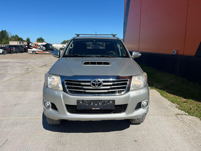 Toyota Hilux 4x4 - Pickup truck: picture 3 Toyota Hilux 4x4 - Pickup truck: picture 3