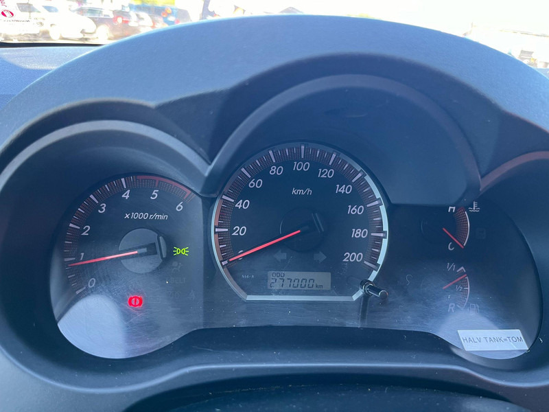 Leasing of Toyota Hilux 4x4 Toyota Hilux 4x4: picture 15